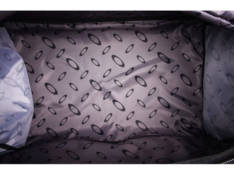 oakley bathtub duffel bag